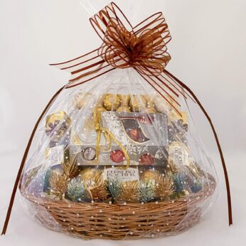 Flavorful birthday gift for my sister with delicious Ferrero,Lindor Chocolates and much more