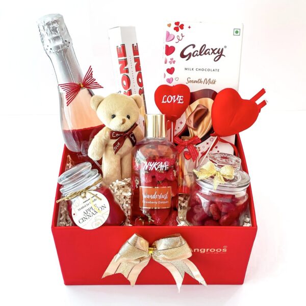 Cute valentines day hamper