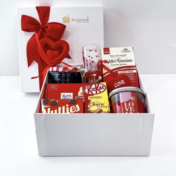 Loveholic Valentine's Day Proposal Hamper With Chocolates, Fruit Jam, And More - Image 3