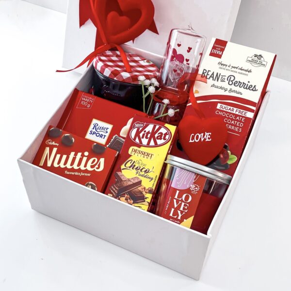 Loveholic Valentine's Day Proposal Hamper With Chocolates, Fruit Jam, And More - Image 4