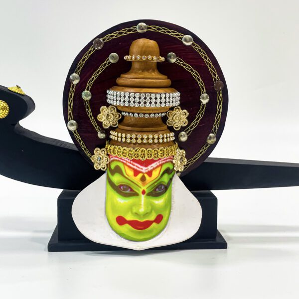 Magnificent 3D Kathakali head with traditional boat (15.5 x 7.5 Inches) - Image 4