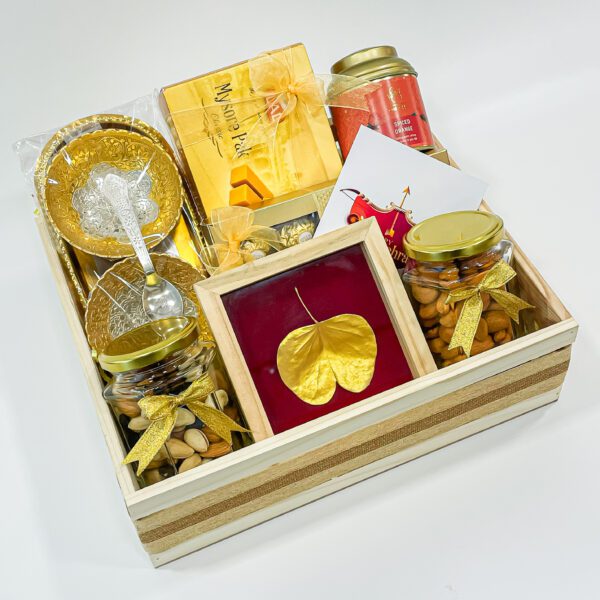 Cherish the Bond with Unique Karwa Chauth Gifts including Golden palm leaf photo frame, Roasted Cashews and More - Image 3