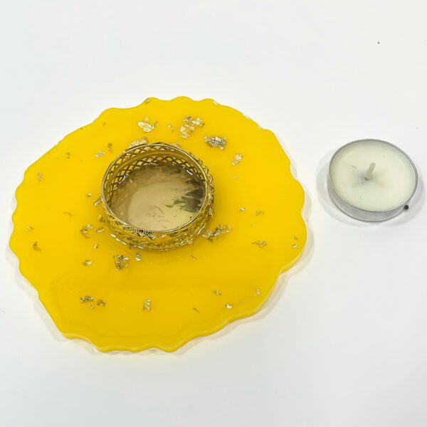 Yellow daisy: handmade resin candle holder or diya holder (L 4.5 x W 4.5 inches) - Image 4