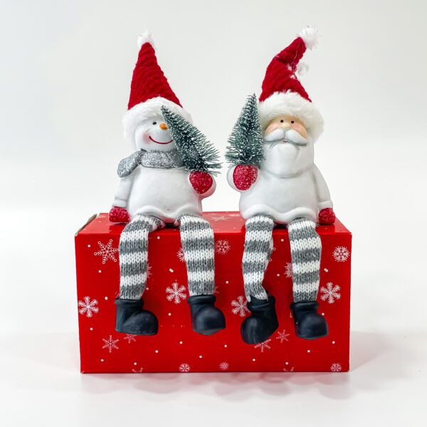 sitting Santa and snowman