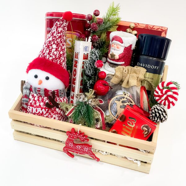 Christmas Day Gift Box With Delightful Festive Sweet Surprises and Decors - Image 4