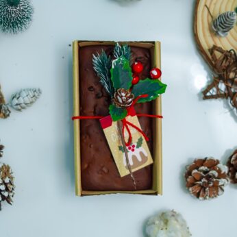 Merry Christmas Delight: Xmas Loaf Cake with Festive Decorations (300 gm)