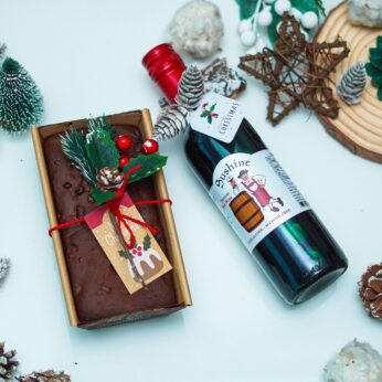 Exquisite Christmas Loaf Cake Paired with Sushine Premium Red Wine