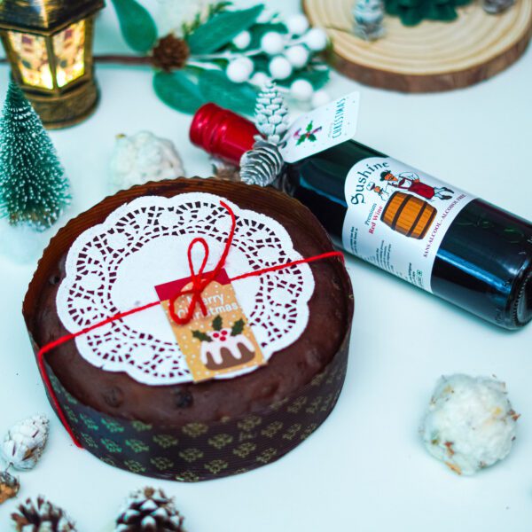 Indulge in Festive Bliss with Christmas Round Cake and Wine Pairing Extravaganza - Image 5