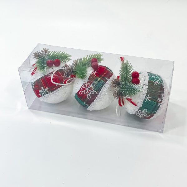 Spread the majestic beauty of your holidays with our personalized Christmas ornaments - Image 3