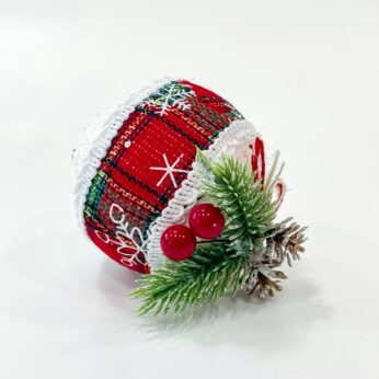 Spread the majestic beauty of your holidays with our personalized Christmas ornaments