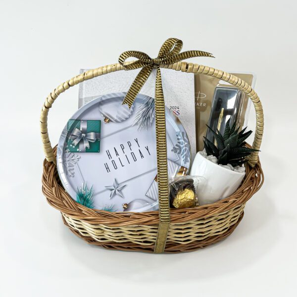 Finest holiday gift hamper ideas filled with butter cookies, diary, and more - Image 2