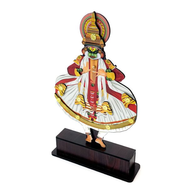 Handcrafted Kathakali full-stand with dancing form and vibrant colors - (23 x 13 x 6 cm) - Image 3