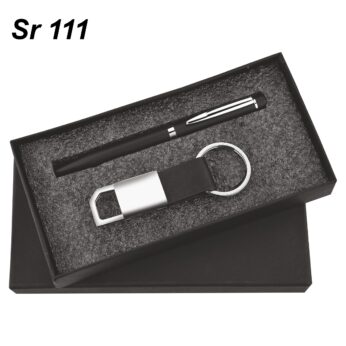 Compact Luxury Metal Keychain and Pen Gift Set – L-15.6cm x W-7.7cm x H-2.4cm