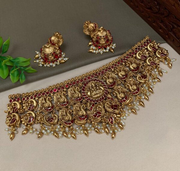 Unveil Timeless Beauty with Our Exquisite Kundan Bridal Jewelry Set - Image 2