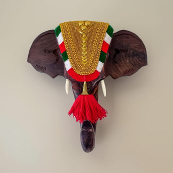 Handmade Elephant Head Décor(H-16inc,3Kg) with Nettipattam