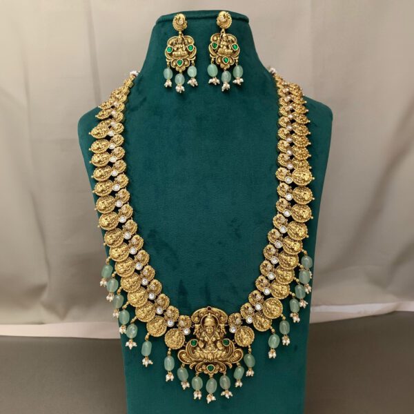 Radiant Regal Temple Bridal Jewelry Set – Embrace Timeless Tradition - Image 2