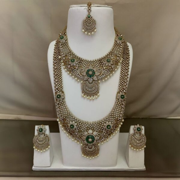 Traditional Necklace and Earrings Set