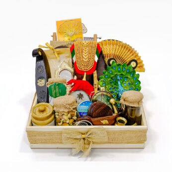 Kerala New Year Luxury Gift Hamper – Premium Traditional Handicrafts, Exquisite Decor, and Authentic Kerala Specialties