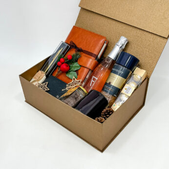 Premium Christmas Gift Hamper for Men – Unwrap Elegance & Festive Joy