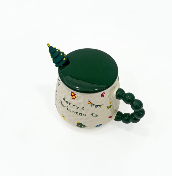 Merry Christmas Ceramic Mug with Decorative Lid – Festive Holiday Gift - Image 2