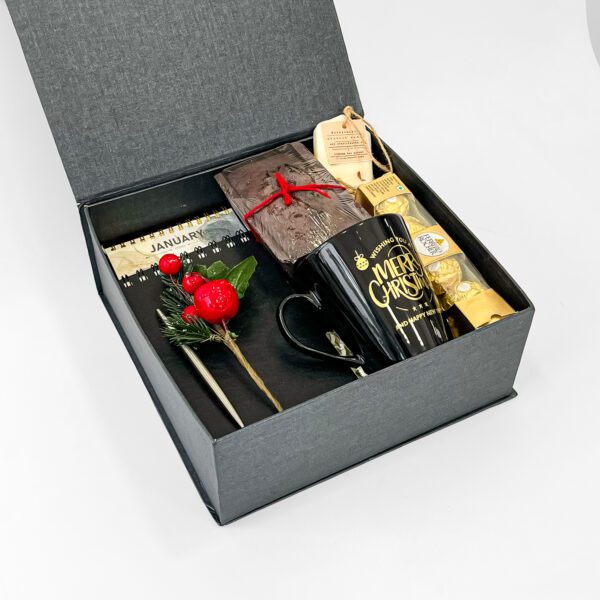 Opulent Christmas Hamper – A Curated Collection of Premium Gifts & Festive Delights - Image 2