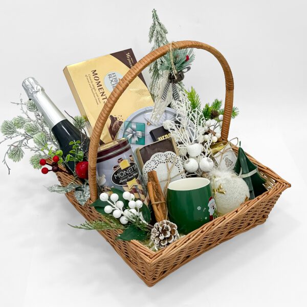 Festive Christmas Gifts Basket with Premium Treats & Decor – Perfect Holiday Hamper - Image 2