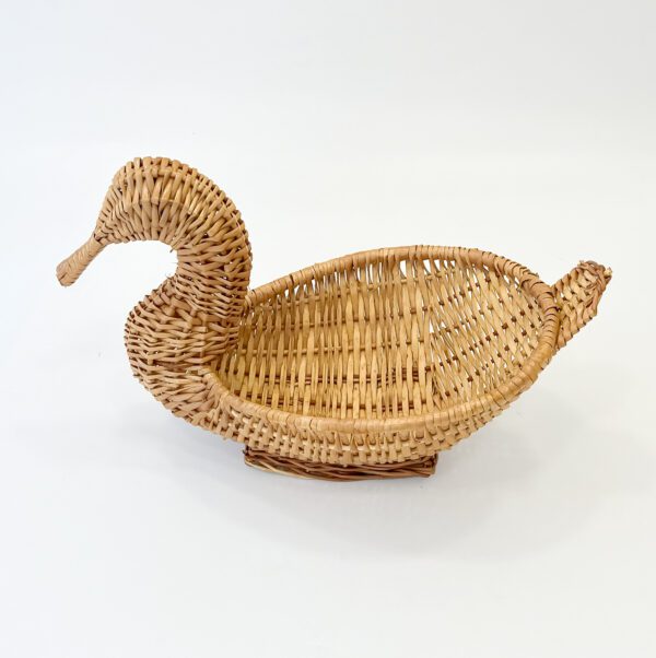 Exquisite Handwoven Duck-Shaped Basket - Eco-Friendly, Stylish, and Unique Decorative Storage - Image 3