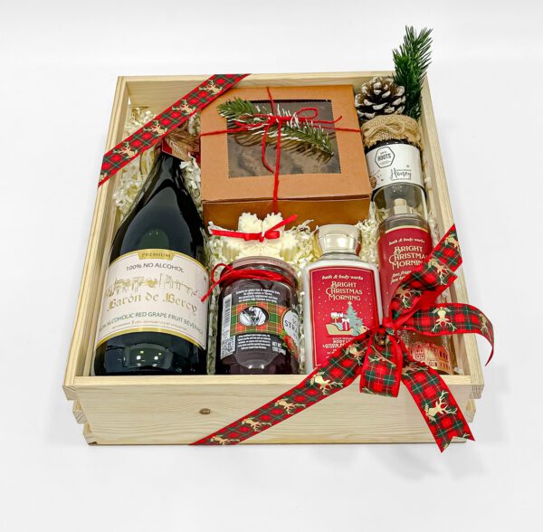 Indulge in the Ultimate Unique Christmas Hamper Tray | A Luxurious Festive Gift Experience - Image 3