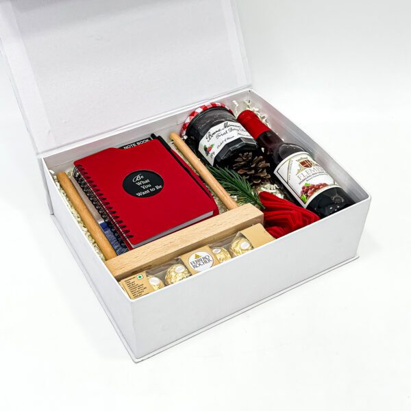 Exquisite Xmas Hamper | Luxury Christmas Gifts to Delight & Impress - Image 3