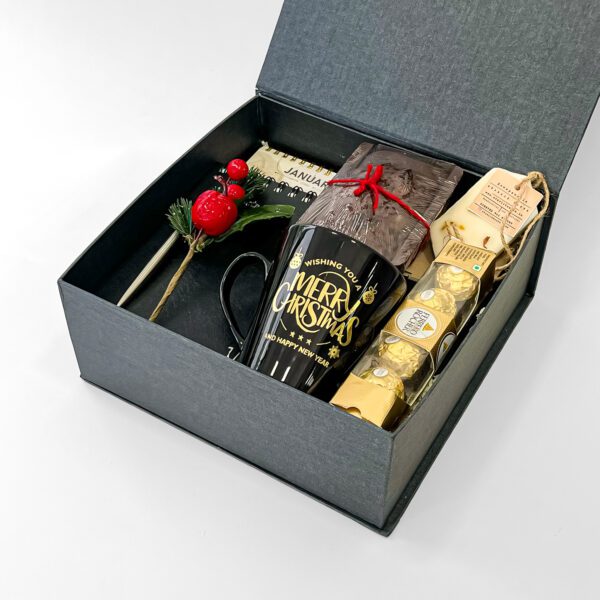 Opulent Christmas Hamper – A Curated Collection of Premium Gifts & Festive Delights - Image 3