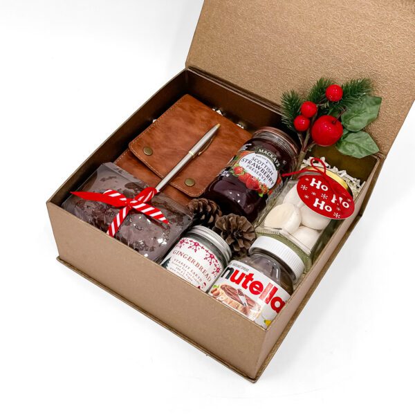 Deluxe Christmas Gift Hamper – A Perfect Blend of Festive Joy, Luxury & Sweet Delights - Image 3