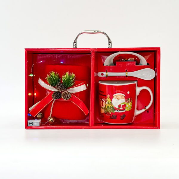 Unique Christmas Mug Set with Beautiful Holiday Decorations - Image 4