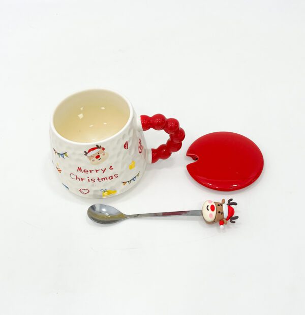 Merry Christmas Ceramic Mug with Lid and Reindeer Decoration - Image 4