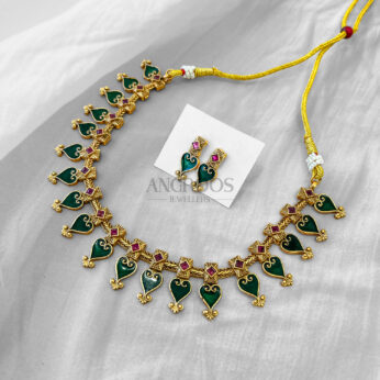 Emerald Green Enamel Necklace Set – Regal Grace