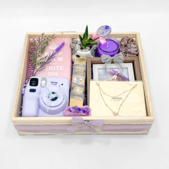 Deluxe Love Celebration Hamper – Thoughtful & Romantic Gift