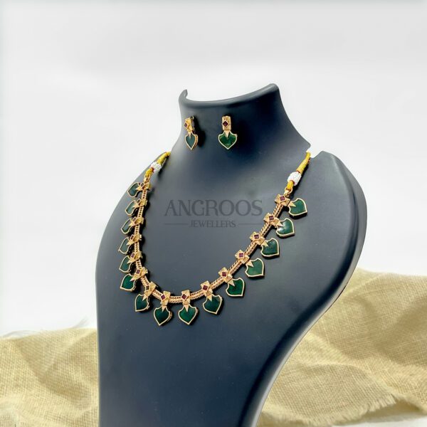 Stunning Green Stone Palakka Necklace Set - Elegant, Timeless, and Regal - Image 2