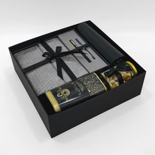 Elegant Corporate Gifts Hamper For Men – Premium Office Essentials - Image 3