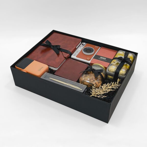 Stylish Men's Gift – Ultimate Luxury Hamper for Executives & Trendsetters - Image 2