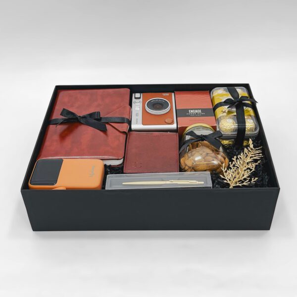 Stylish Men's Gift – Ultimate Luxury Hamper for Executives & Trendsetters - Image 3