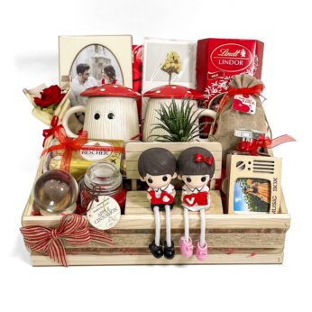 Valentine’s Day Gifts Hamper Tray | Premium Romantic Gift Set with Chocolates, Perfume, Mug, Flowers & More – The Perfect Surprise!