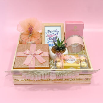 Grace & Glow Women’s Day Gift Hamper – Exquisite Gifts for Her Special Day