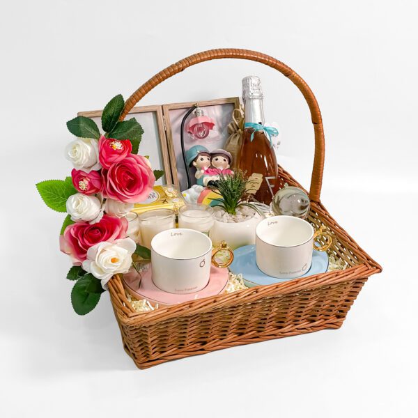 Elegant Wedding Gift Set – Premium Hamper for Special Occasions - Image 2