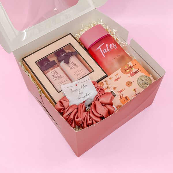 Exclusive Women's Day Gift Box – A Luxurious Treat for the Special Woman - Image 2