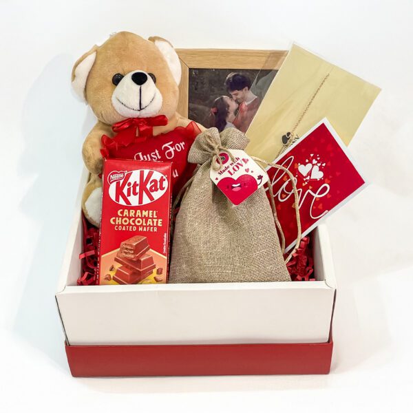 Heartfelt Valentine's Day Hampers for Girlfriend | Memorable Surprise Gift with Love - Image 5